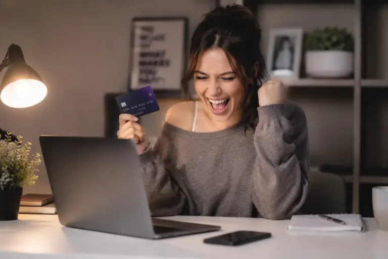 💳 Виртуальные карты в России: как один номер на экране превратился в полноценный платёжный инструмент
